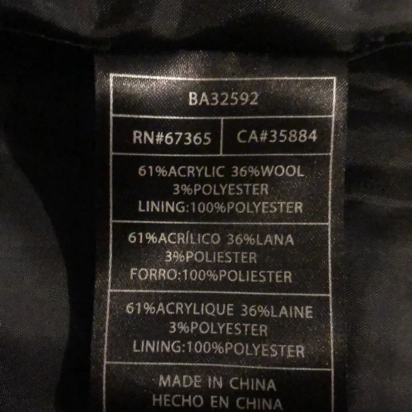 Plaid Coat 🧥 - Picture 4 of 5